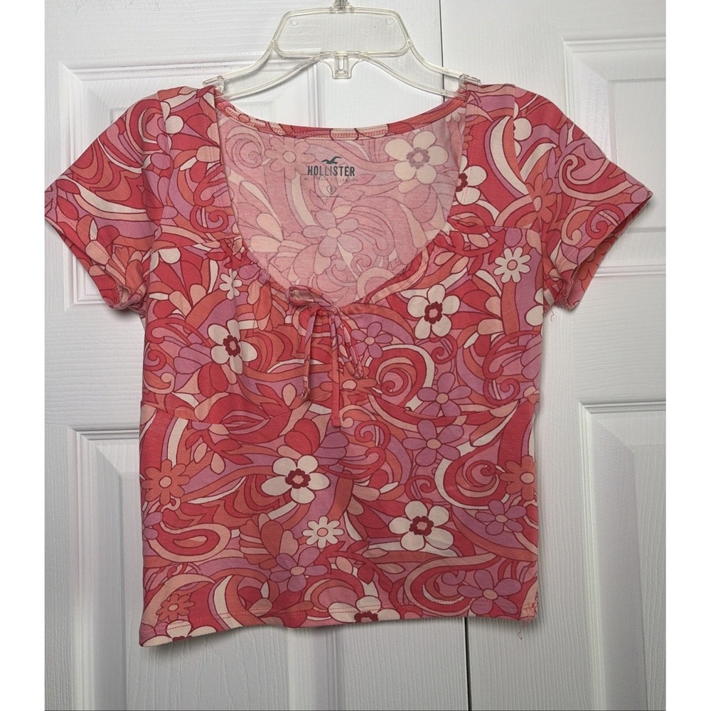 Hollister Retro Floral Baby Tee Womens Size S‎ Pink Psychedelic Y2K Cotton Top